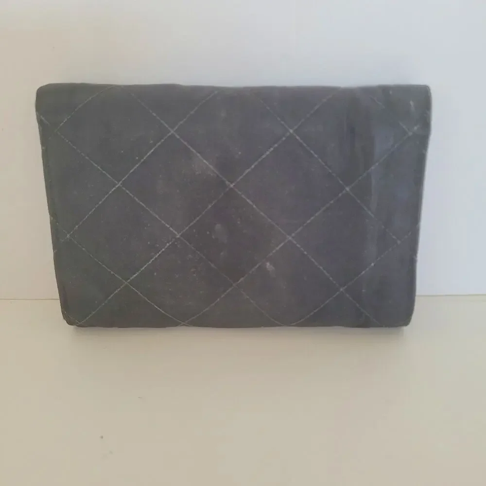 Prada Milano Black Quilted Nylon &‎ Leather Bifold Wallet Gold Logo Snap Closure